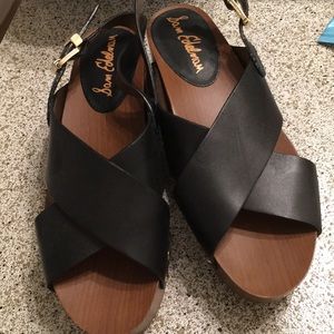 Wooden platform sandals